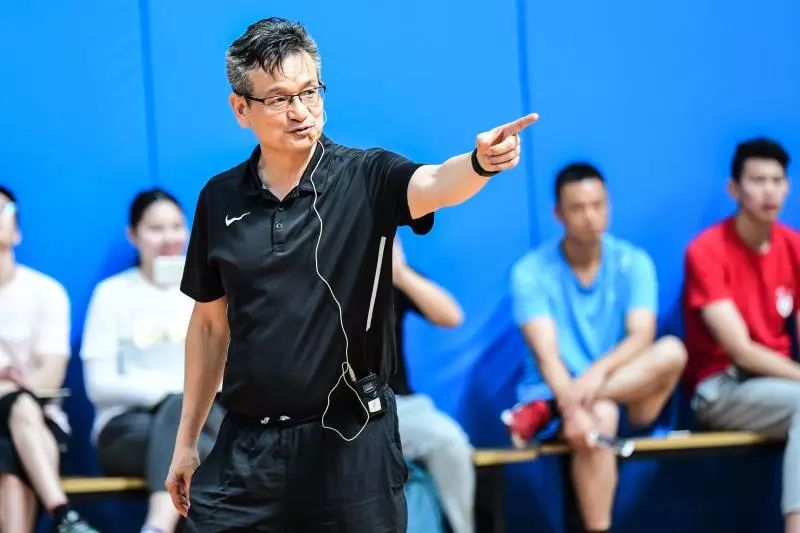 为什么控卫需要掌握多种进攻手段_0